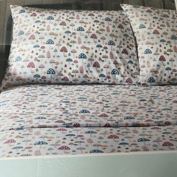 Cath Kidston London Mini Mushrooms Pastel 4 pc QUEEN Sheet Set 100% Cotton NEW - Picture 2 of 5